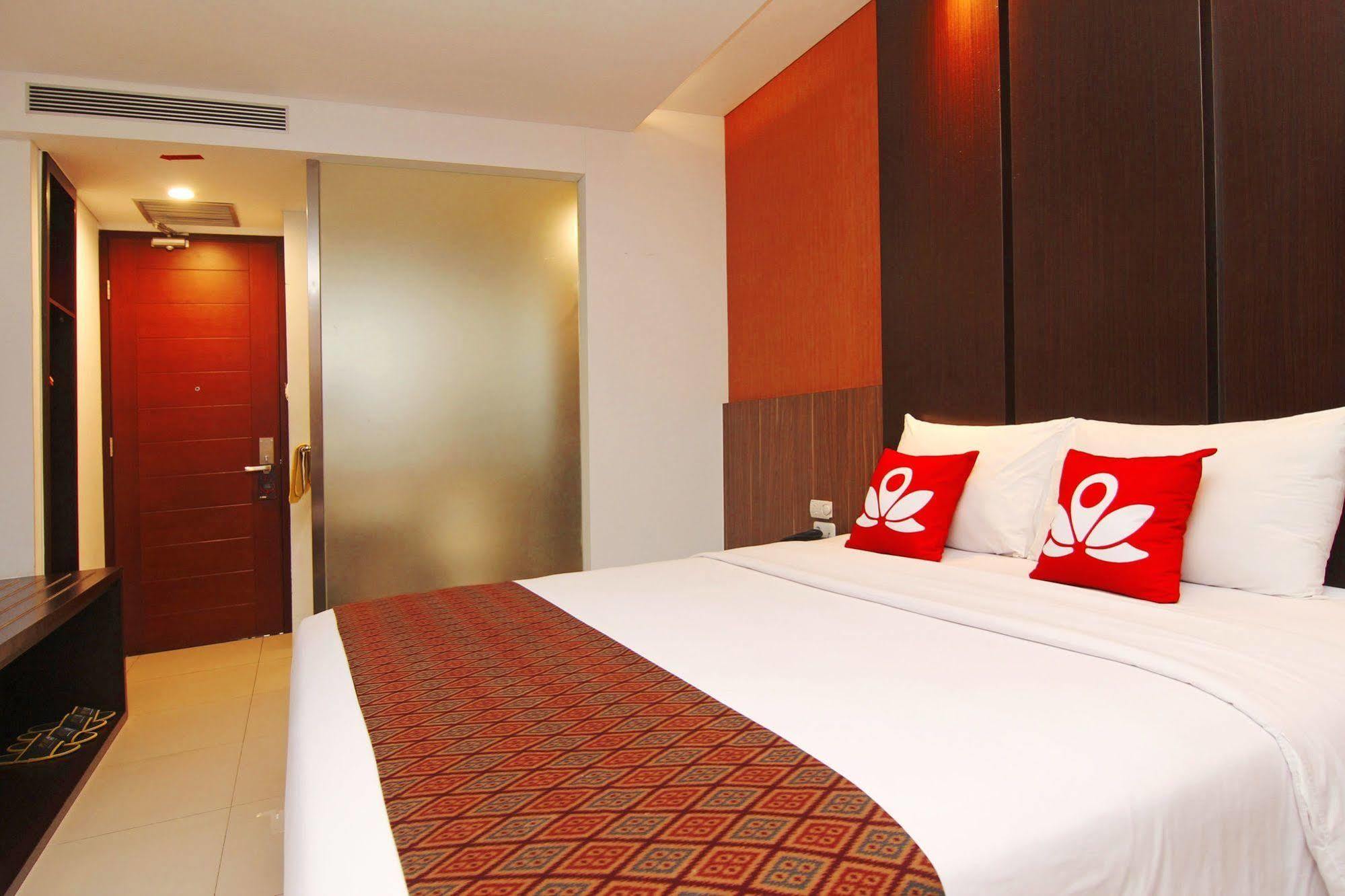 Zen Premium Near Rumah Mode Бандунг Экстерьер фото
